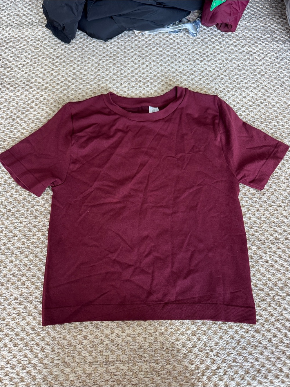 Basic Short Sleeve Top in Deep Wine